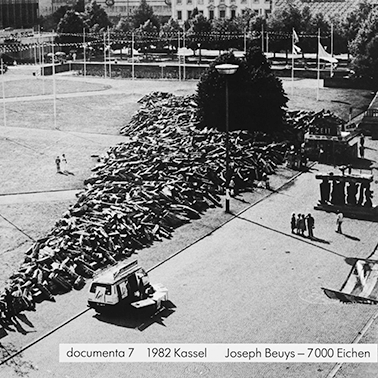 Joseph Beuys plantte 7000 eiken